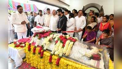 Live Updates: Harikrishna Funeral - హరికృష్ణ అంతిమ యాత్ర.. 