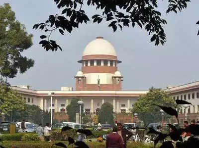 naxal connection प्रकरणी ५ आरोपींना नजरकैदेत ठेवा: SC