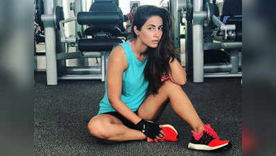Hina Khan Gym Photos: देखें, जिम में काफी हॉट दिख रही हैं हिना खान