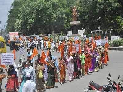 हिंदुत्ववादी संघटनांकडून जळगावात मोर्चा