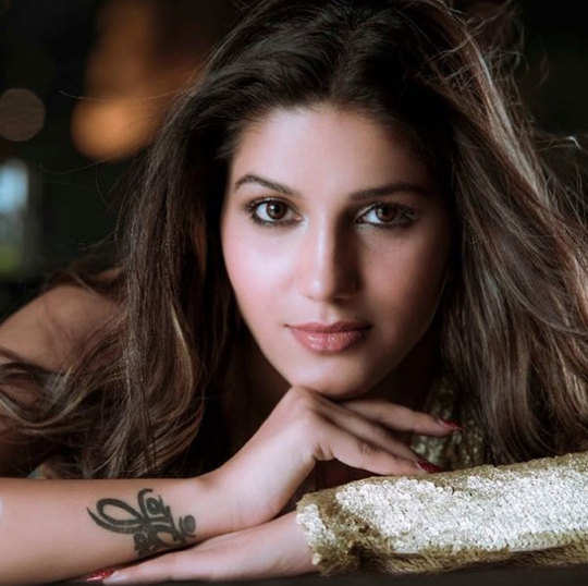 540px x 538px - Sapna Chaudhary Photos: Sapna Chaudhary HD images, Sapna Chaudhary latest  hot and sexy Picture - à¤¦à¥‡à¤–à¥‡à¤‚ à¤¸à¤ªà¤¨à¤¾ à¤šà¥Œà¤§à¤°à¥€ à¤•à¥‡ à¤¸à¥‡à¤•à¥à¤¸à¥€ à¤«à¥‹à¤Ÿà¥‹à¤œ | Navbharat Times