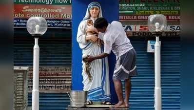 Mother Teresa: ലോകം കീഴടക്കിയ നീലക്കരയുള്ള വെള്ള പരുത്തി സാരി