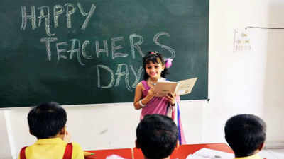 Happy Teachers Day: మనస్సును హత్తుకునే కొటేషన్లు