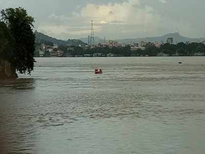 ಬೋಟ್‌ ಮುಳುಗಿ 20ಕ್ಕೂ ಅಧಿಕ ಮಂದಿ ನಾಪತ್ತೆ