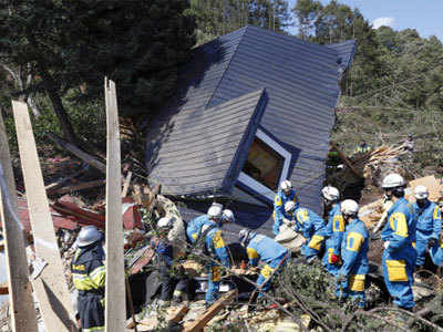 जेबी तूफान के बाद जापान में 6.7 तीव्रता का भूकंप, 8 की मौत और दर्जनों लोग लापता