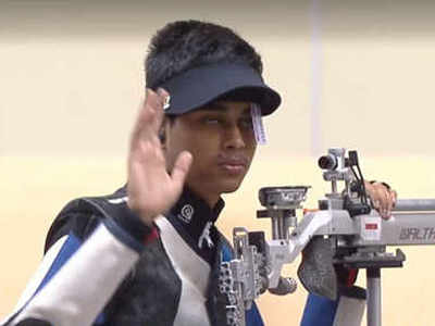 ISSF: नेमबाज हृदय हजारिकाला सुवर्ण पदक