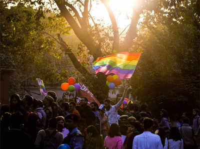समलैंगिकता पर SC के फैसले से संतुष्ट नहीं हैं धर्मगुरु, पुनर्विचार करने की मांग