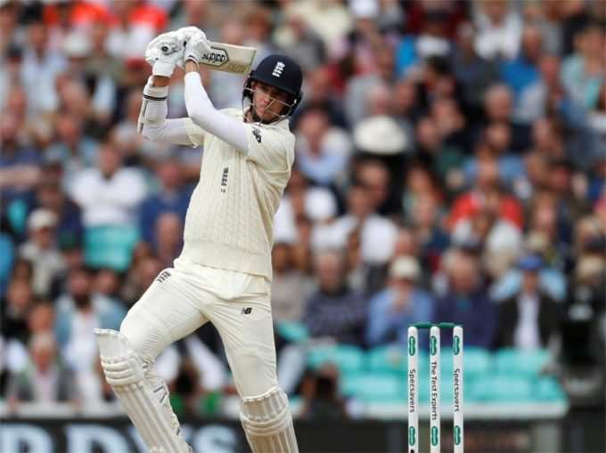  इंग्लैंड के निचले क्रम के बल्लेबाजों ने तरसाया