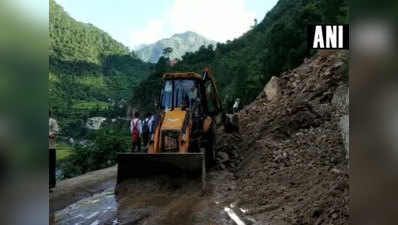 ट‍िहरी: भूस्‍खलन के बाद उत्‍तरकाशी-घनसाली मार्ग बंद