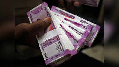 रुपये की गिरावट पर अब सरकार चिंतित, लेगी NRI की मदद