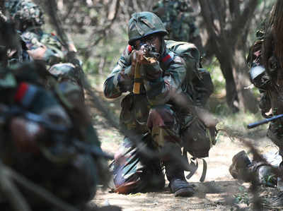 J&K: कुपवाड़ा में भारतीय सेना और पुलिस की बड़ी कार्रवाई, मुठभेड़ में दो आतंकी ढेर
