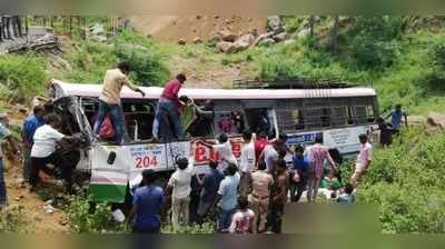 തെലങ്കാനയില്‍ ബസ് തലകീഴായി മറിഞ്ഞ് 40 മരണം