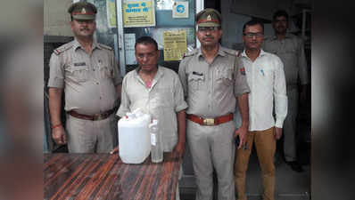 सहारनपुर: अवैध शराब के खिलाफ पुलिस का अभियान, 2 गिरफ्तार