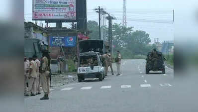 जम्मू-कश्मीर: तीन मुठभेड़ों में 8 आतंकी ढेर, 12 जवान घायल