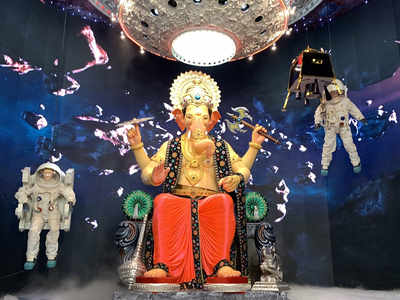 Ganesh Chaturthi 2019: जानें कैसे पहुंचे मुंबई के फेमस लालबागचा पंडाल