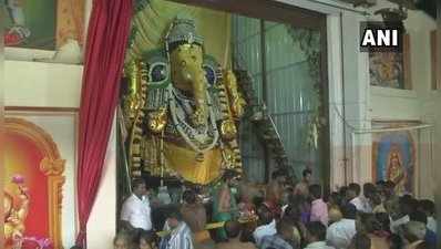 Puliakulam Vinayagar Temple: ஆசியக் கண்டத்திலேயே மிகப்பெரிய கருங்கற் சிலை: கோவை புலியகுளம் விநாயகர்!