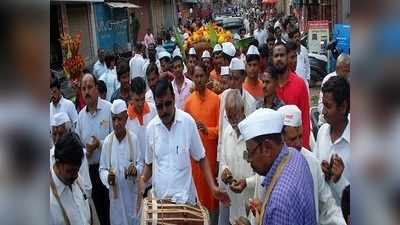 धुळ्यात वाजतगाजत गणेशाचे स्वागत