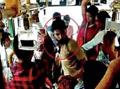 जयपुर: पॉकेटमार होने के शक में बस ड्राइवर ने महिला को पीटा