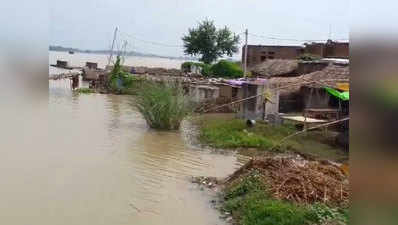 गाजीपुर जिले में उफनाई 9 नदियों ने ग्रामीणों की बढ़ाई की मुसीबत, पलायन को मजबूर