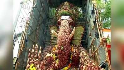Ganesh Chaturthi: 7000 வாழைப்பூவால் உருவாக்கப்பட்ட 10 அடி விநாயகர் சிலை!