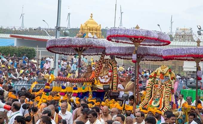  శ్రీవారికి శ్రీవిల్లిపుత్తూరు నుంచి ప్రత్యేక మాలలు