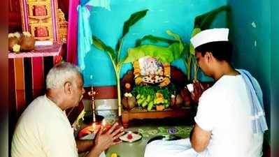 ಮುಸ್ಲಿಂ ಅಧಿಕಾರಿಯಿಂದ ಗಣೇಶ, ಸತ್ಯನಾರಾಯಣ ಪೂಜೆ