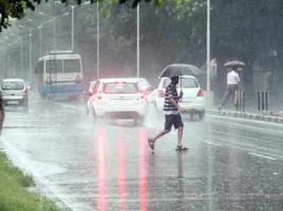 दिल्ली-एनसीआर समेत पूरे उत्तर भारत में अगले तीन दिनों तक हो सकती है भारी बारिश