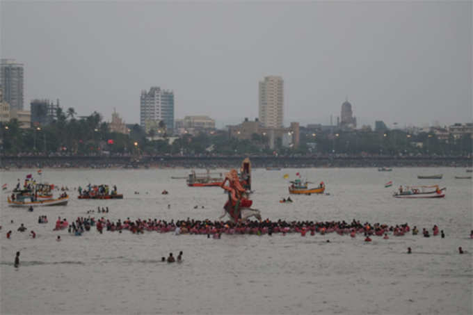 ganesh-visarjan