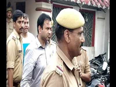 गोरखपुर: धोखाधड़ी के केस में भाई समेत गिरफ्तार हुए डॉ. कफील खान