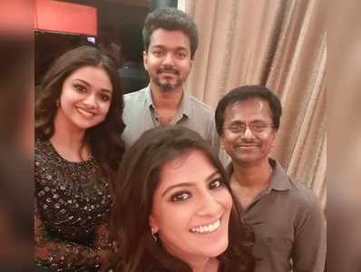 AR Murugadoss: பிறந்தநாள் கொண்டாட்டத்தில் கலந்து கொண்ட தளபதி விஜய்!!