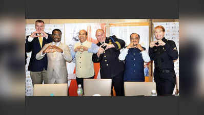 अमेरिका के पुलिसवाले पहुंचे मुंबई, भारत में सीखेंगे गांधीगिरी