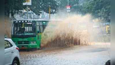 ಮಹಾನಗರದಲ್ಲಿ ಮಳೆ ರಗಳೆ