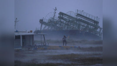 जापान के ओकीनावा पहुंचा शक्तिशाली तूफान, 17 लोग घायल