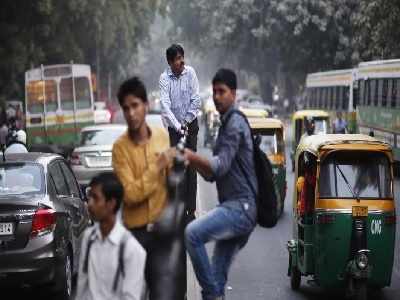 रस्ते अपघातात दररोज ५६ पादचाऱ्यांचा मृत्यू!