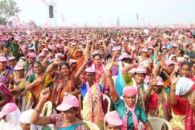 కంచుకోటలో కేసీఆర్ శంఖారావం