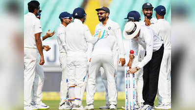 IND vs WI: राजकोट टेस्ट- तीसरे दिन का खेल शुरू, वेस्ट इंडीज की हालत खराब