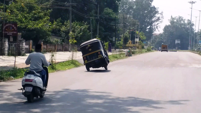 ಆಟೋ ಸ್ಟಂಟ್‌ ಮಾಡಿದ ಭೂಪ!