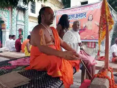 राम मंदिर: महंत परमहंस ICUत; उपोषण मागे