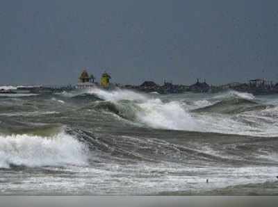 అతి తీవ్ర తుఫాన్‌గా తిత్లీ.. తీరం వెంట ప్రజల తరలింపు