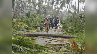 titli cyclonic: तितलीचा कहर; आंध्रात ८ ठार, ओडिशात अतिवृष्टी