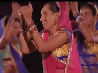 देखें: पीएम नरेंद्र मोदी के लिखे गरबा गीत पर दृष्टिबाधित बच्चियों का खूबसूरत डांस