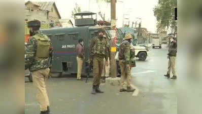 जम्मू-कश्मीर: सुरक्षा बलों और आतंकियों के बीच मुठभेड़ में पुलिसकर्मी शहीद, तीन आतंकी ढेर