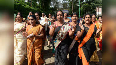 सबरीमाला: मंदिर खुलने से पहले तनाव, महिलाओं को हटाया, मीडिया पर हमला, हिरासत में प्रदर्शनकारी