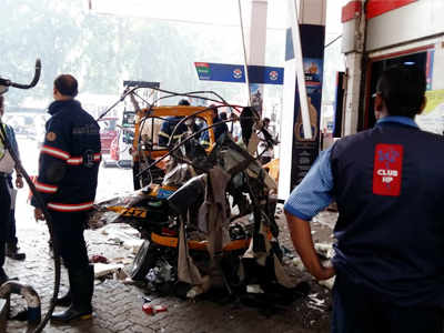 कांदिवलीत पेट्रोल पंपावर सीएनजी स्फोट, तिघे जखमी