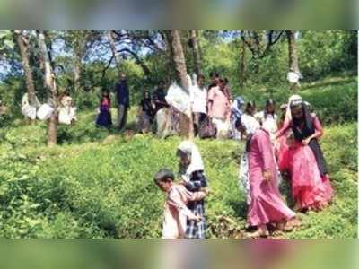 ಎಂಡೋ ಸಂತ್ರಸ್ತೆ ದಿಶಾಳ ಮನೆಯಂಗಳದಲ್ಲಿ ಬೋಧನೆ