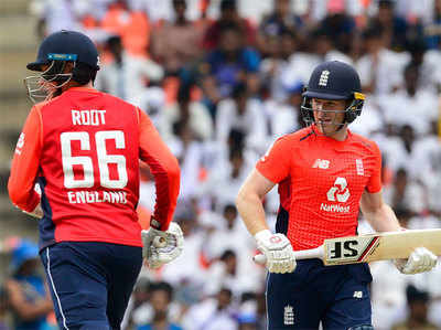 इंग्लैंड ने चौथे वनडे में श्री लंका को हराया, सीरीज में अजेय बढ़त