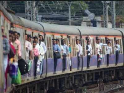 मुंबई: पश्चिम रेल्वेवर ५०० नवे इंडिकेटर
