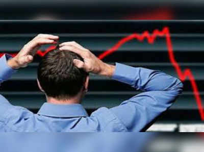 Stock Market Today: అమ్మకాలతో స్టాక్‌మార్కెట్లు కుదేలు.. ఆరంభ లాభాలు ఆవిరి