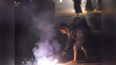सुप्रीम कोर्ट का फैसलाः दिवाली पर बिकेंगे पटाखे, पर शर्तों के साथ