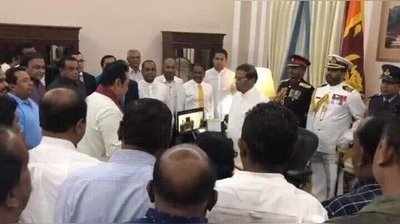 Srilanka New PM: இலங்கையின் புதிய பிரதமராக பதவியேற்றார் மஹிந்த ராஜபக்சே!!!